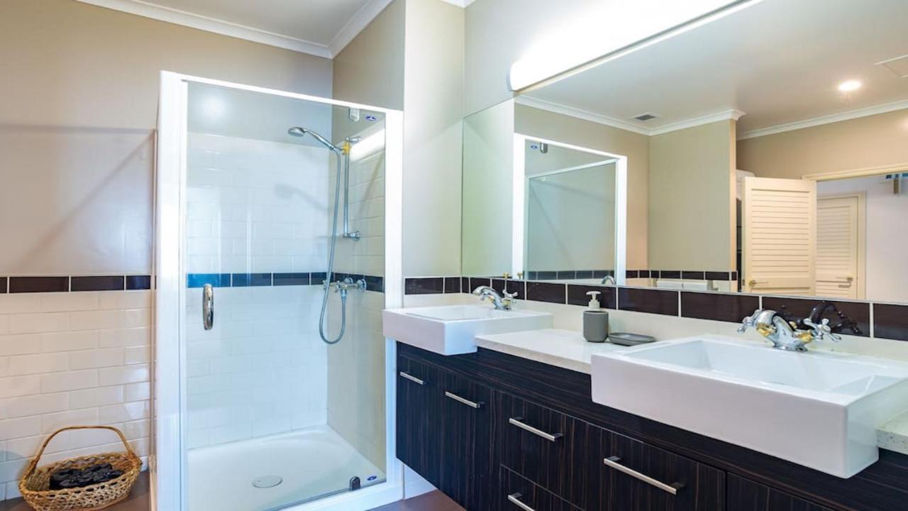 Princes Wharf'S Truly Stunning North-West Loft Окленд Экстерьер фото